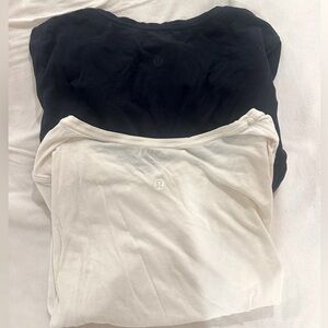 Lululemon Navy Blue and White crop tee bundle !